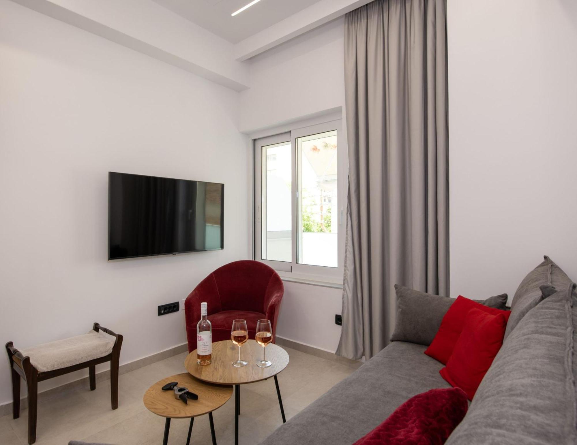 Cherry Central Luxury Suites Chania  Exterior photo