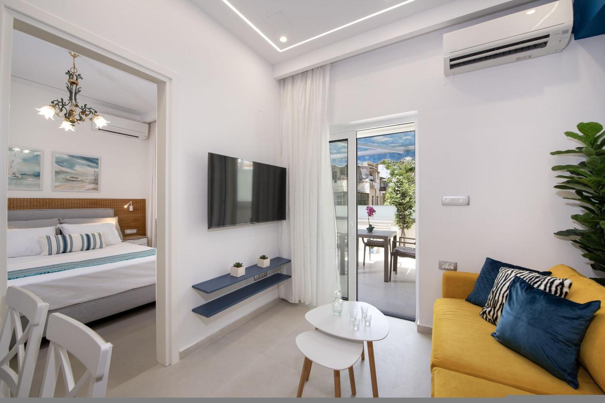 Cherry Central Luxury Suites Chania  Exterior photo